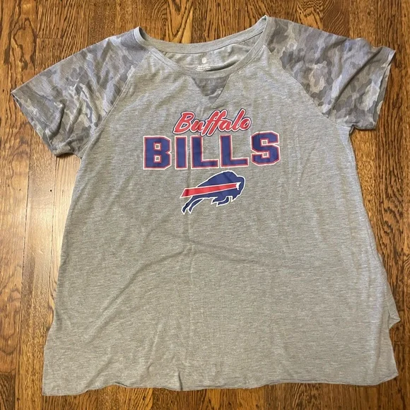 Buffalo Bills Women’s Camo Sleeve Shirt - Picture 1 of 3